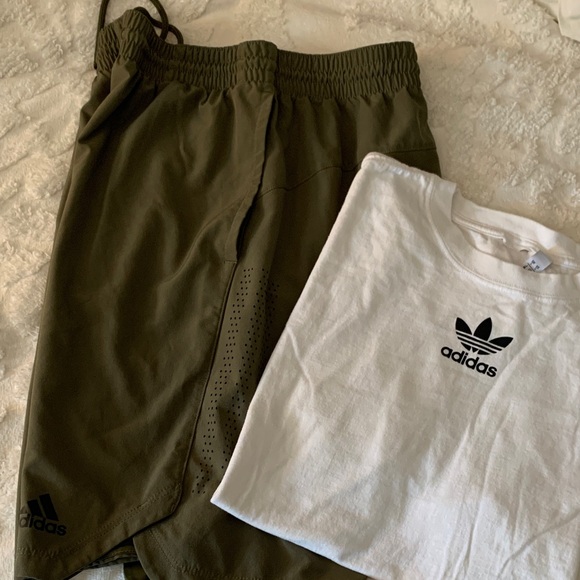 Mens adidas shorts Small olive color - Picture 1 of 8